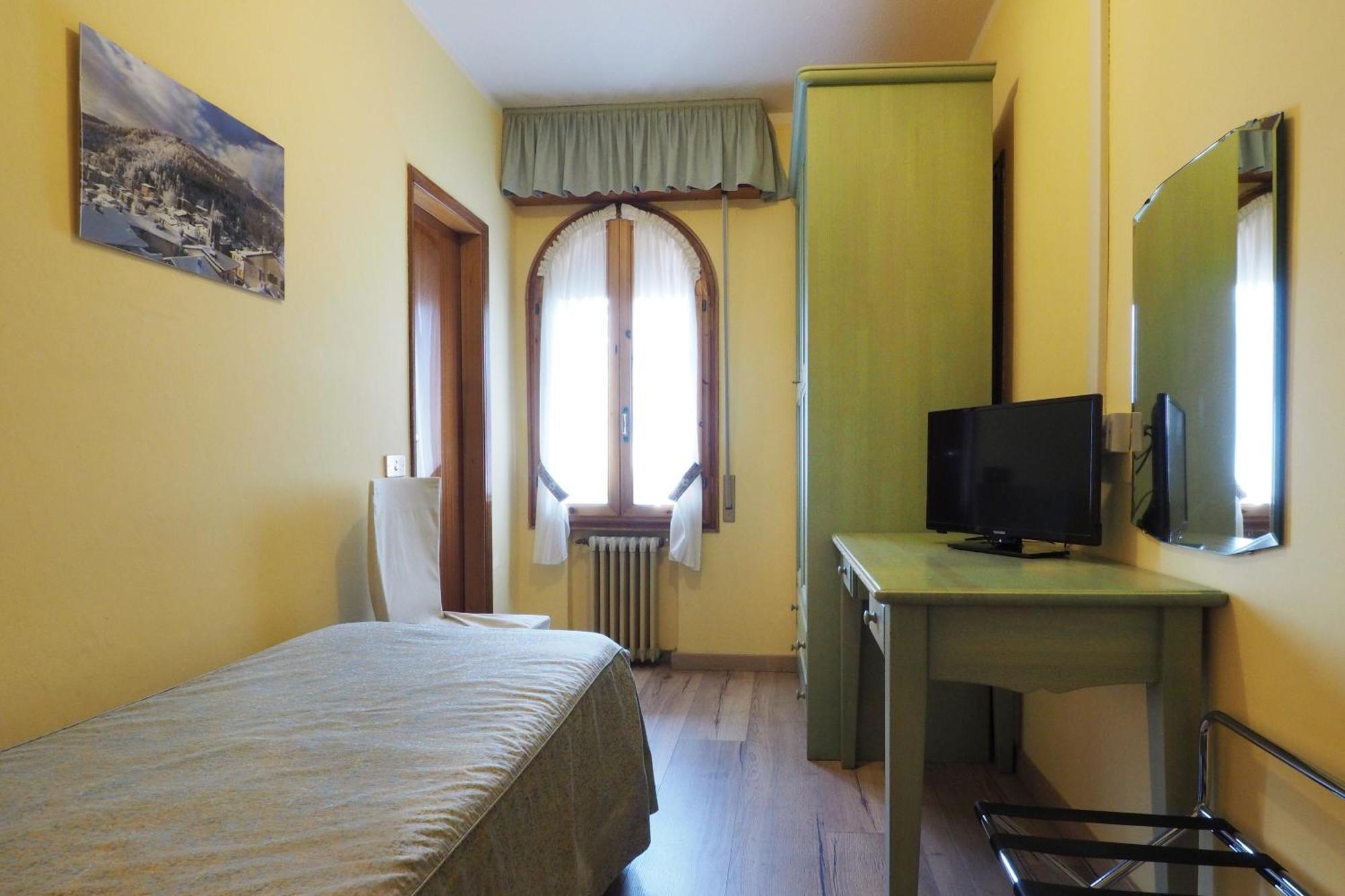Hotel Tirolo Sestola Camera foto