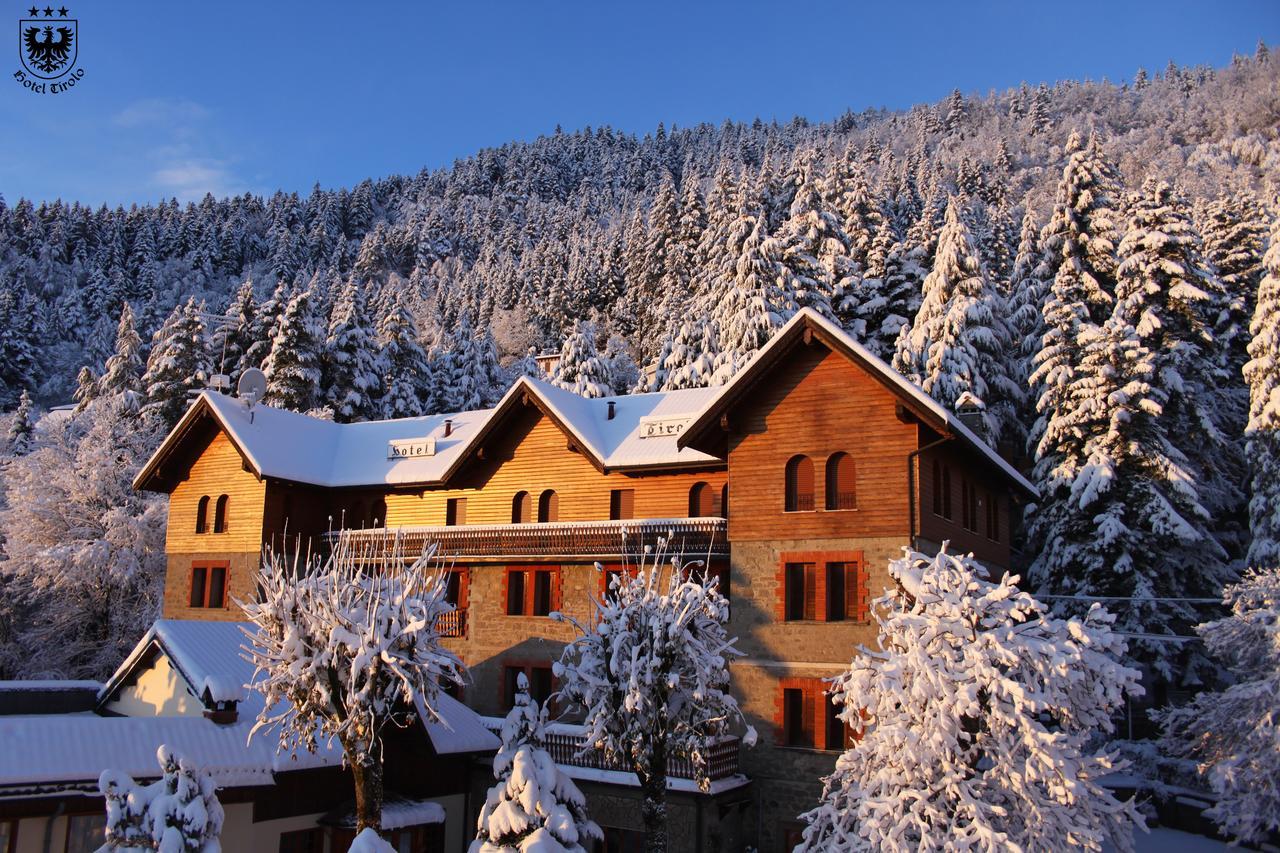 Hotel Tirolo Sestola Esterno foto