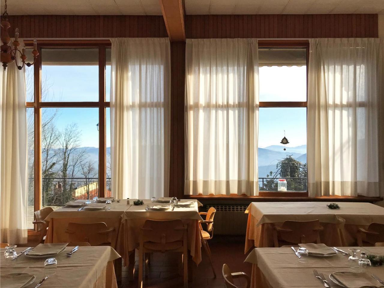 Hotel Tirolo Sestola Esterno foto
