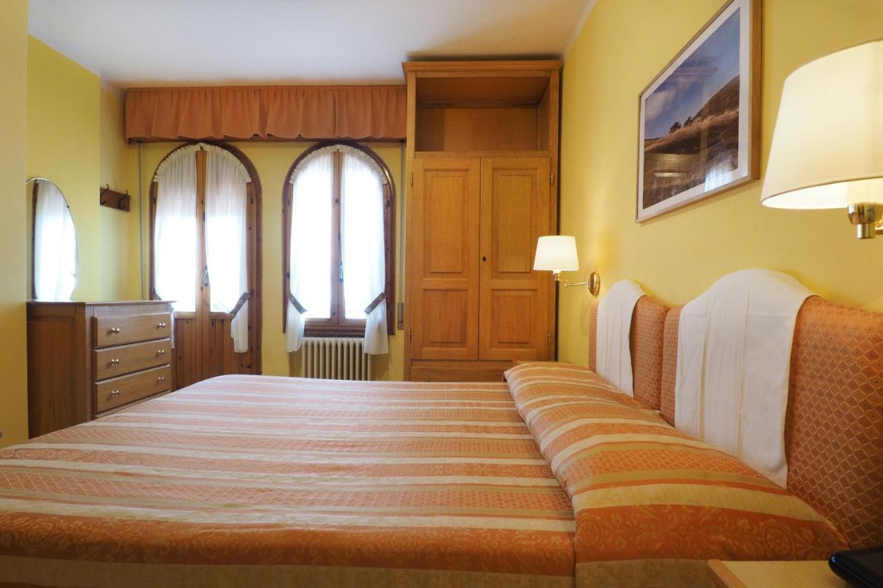Hotel Tirolo Sestola Esterno foto